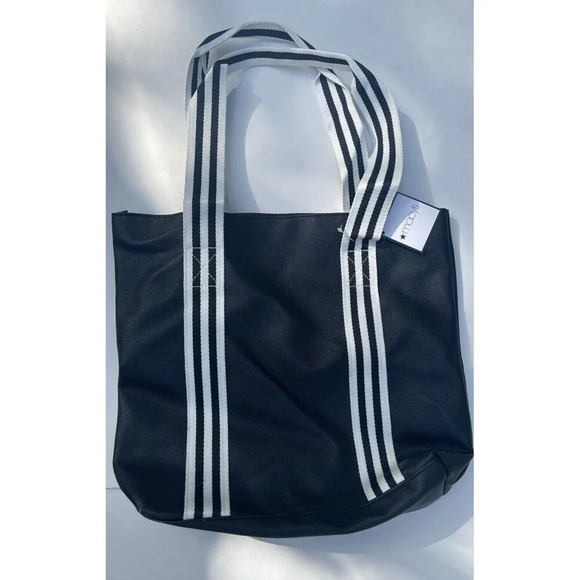Tote Bag from Macy's - Black Faux Leather New With Tag - Picture 2 of 8